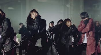 欅坂46の曲が暗いけど大丈夫 いつから変わった ダンスも歌詞も怖いし病んでる という声も