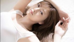 白石麻衣のカップサイズは?大きな胸の成長がはっきり分かるキャミソール画像がヤバイ!