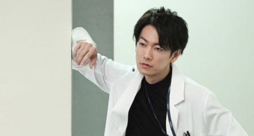 恋つづ 天堂先生の靴がサイズが合ってない 佐藤健の足のサイズや大きな靴を履く理由は